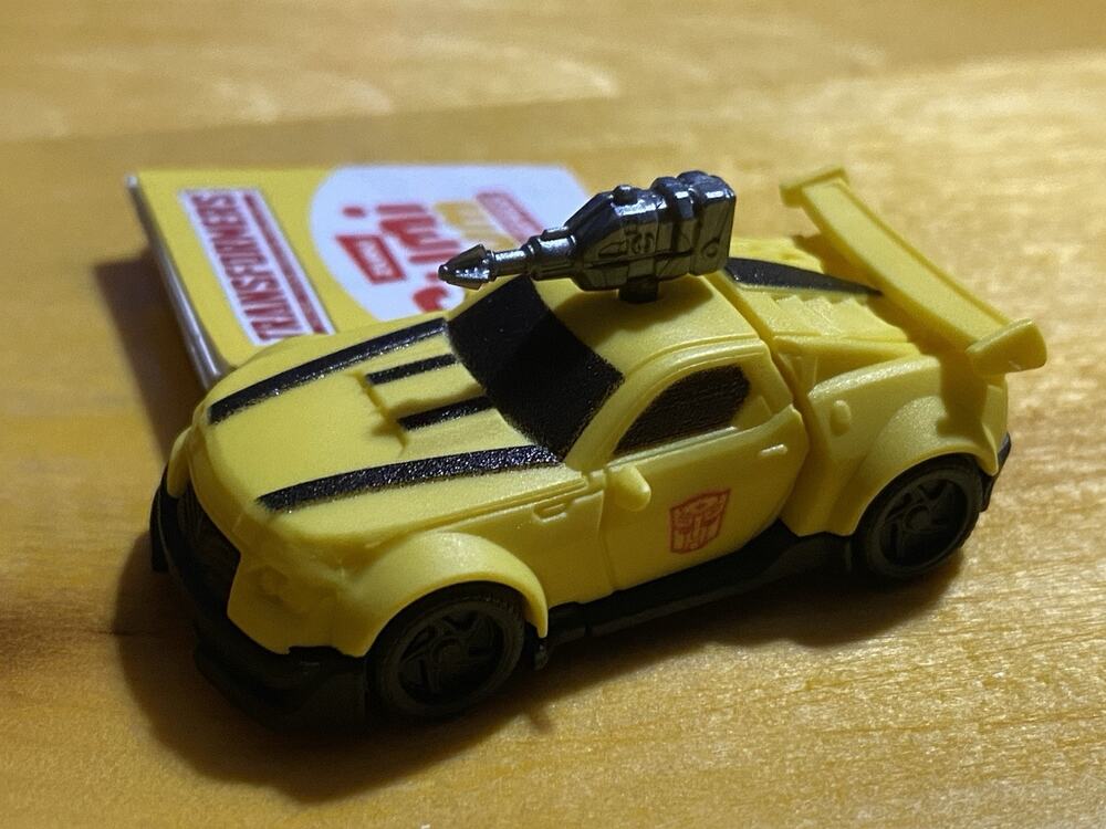 BUMBLEBEE ALT MODE; 2026 Gumi Yum Transformers CANDY NOT INCLUDED *